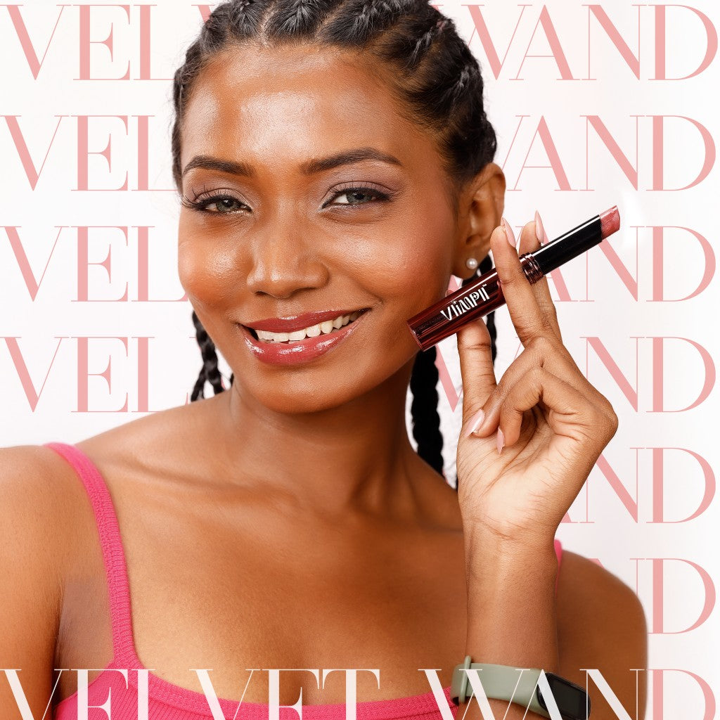 VIIMPII Velvet Wand — Lifestyle